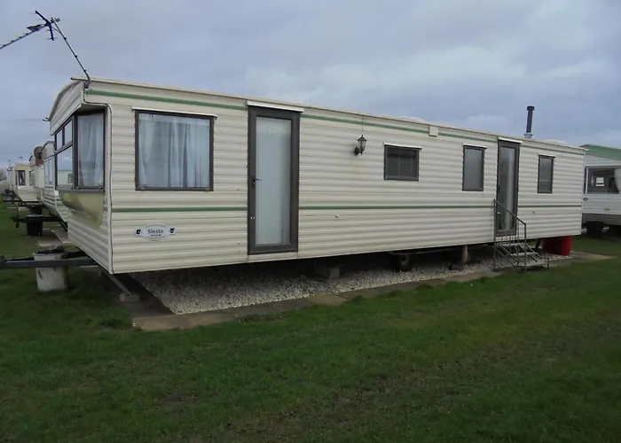 6 Berth On Coral Beach
