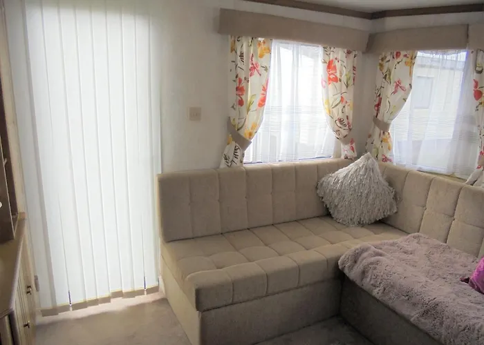 6 Berth On Coral Beach